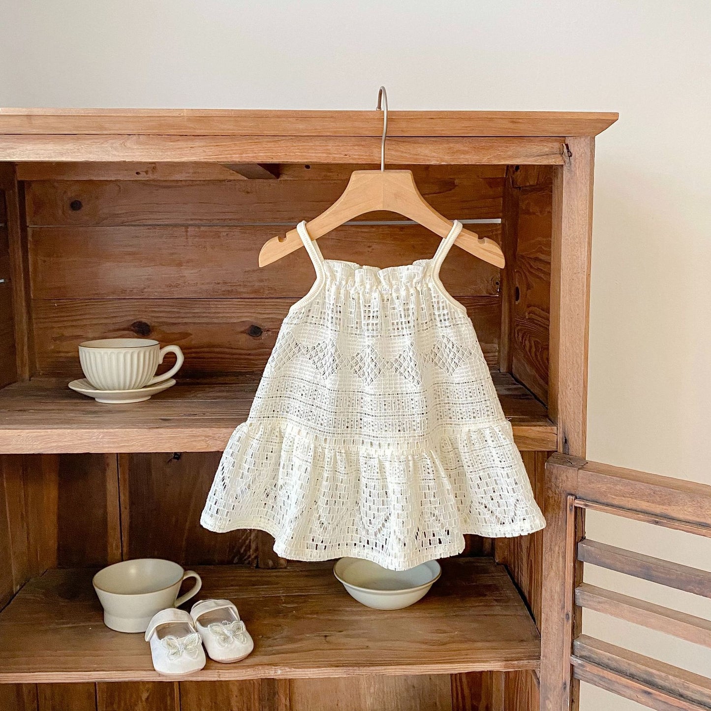 Hollowed-out lace suspender dress